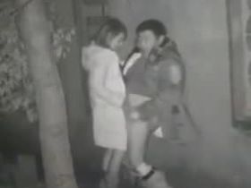 Охранник заснял на камеру с телефона секс со скрытой камеры